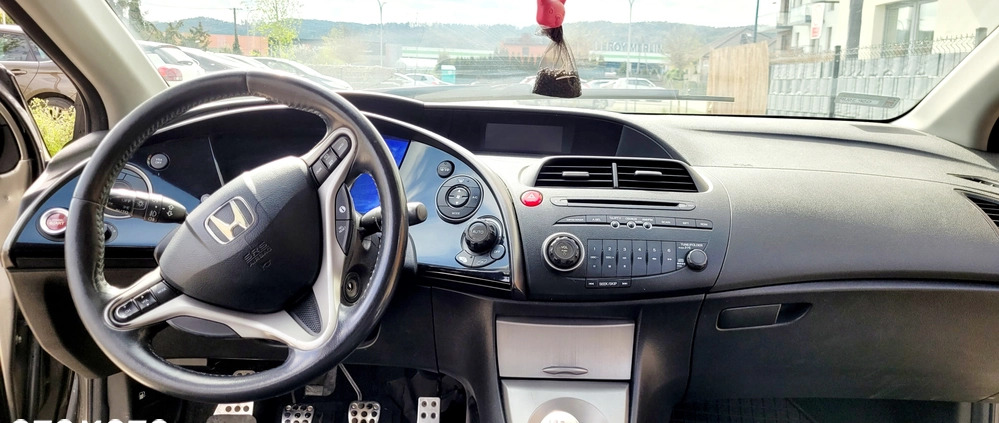 Honda Civic cena 9999 przebieg: 248000, rok produkcji 2007 z Rumia małe 29